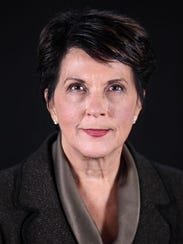 Linda Smith.jpg